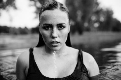 Wasser / Portrait  Fotografie von Fotograf Daniel Tetzel ★1 | STRKNG