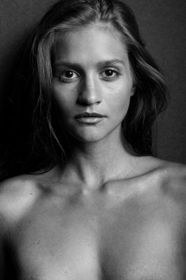 Portrait of Jolina / Portrait  Fotografie von Fotograf Trostheide ★12 | STRKNG