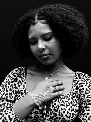 &quot;Laeticia&quot; (2025) - 99 PORTRAITS / Portrait  photography by Photographer René Greiner Fotografie ★5 | STRKNG