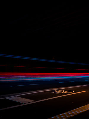 Red and blue (2024) / Stadtlandschaften  Fotografie von Fotograf René Greiner Fotografie ★4 | STRKNG