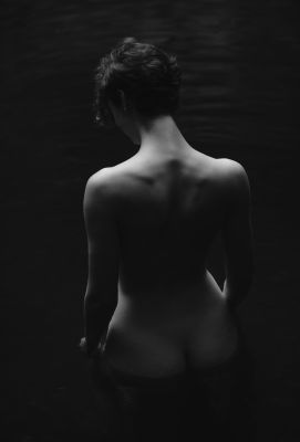 Silence / Nude  Fotografie von Fotografin Susann Handke ★4 | STRKNG