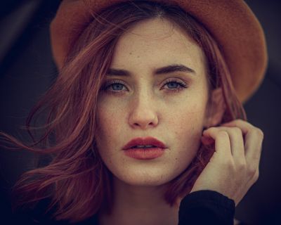 Fenja / Portrait  photography by Photographer Falko Matte ★10 | STRKNG