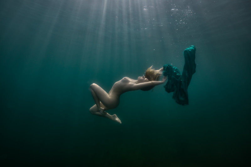 Emerald - &copy; Stephan Ernst | Nude