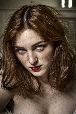 Viki / Portrait  Fotografie von Fotograf Wilfried Bordasch | STRKNG