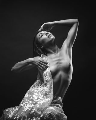 Iryna / Nude  Fotografie von Fotograf Thorsten Geisser Emotionale Fotografie ★4 | STRKNG