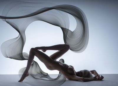 Swing / Nude  Fotografie von Fotograf Urs Gerber ★3 | STRKNG