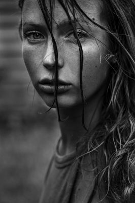 darkness / Portrait  photography by Photographer wohlertfotografie ★6 | STRKNG