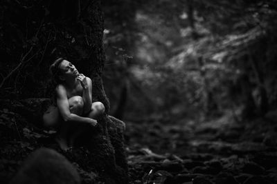 Steffi / Schwarz-weiss  Fotografie von Fotograf Peter Kächele ★4 | STRKNG