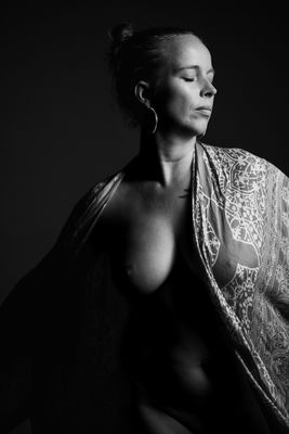 C. / Nude  Fotografie von Fotograf Peter Kächele ★4 | STRKNG