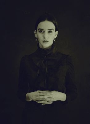 - Fräulein Rottenmeier - / Portrait  Fotografie von Fotograf Peter Pape ★8 | STRKNG