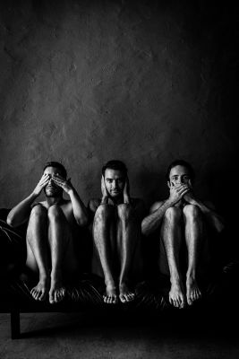 3 little monkeys / Kreativ  Fotografie von Fotografin pure male photography ★4 | STRKNG