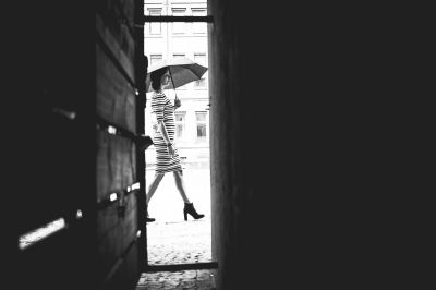 rainy day / Street  Fotografie von Fotograf Uwe Leininger ★2 | STRKNG