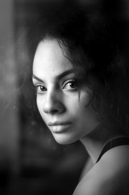 Isabelle / Portrait  Fotografie von Fotografin Sabine Gassner ★2 | STRKNG