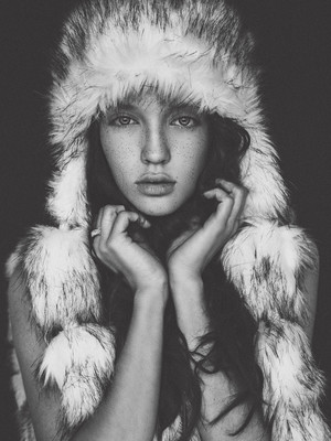 Wiki / Portrait  photography by Photographer Me an Atheist (Krzysiek Śliwaq) ★2 | STRKNG