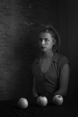 Drei grüne Äpfel / Portrait  Fotografie von Fotografin Claudy B. ★54 | STRKNG