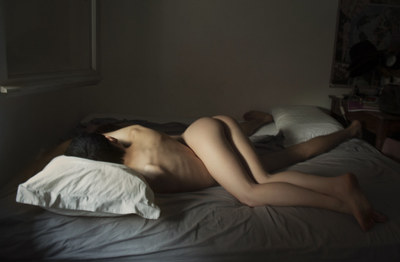 Details of short days / Nude  photography by Photographer Erika Pellicci ★9 | STRKNG