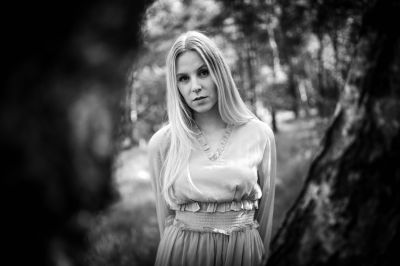 Neele / Portrait  Fotografie von Fotograf Mark Huesken ★4 | STRKNG