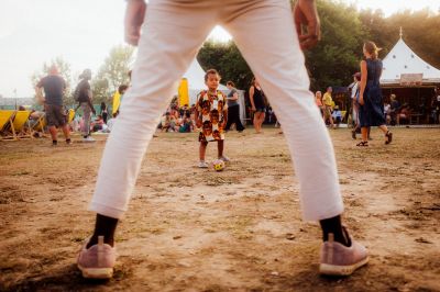 Africa Days I / Street  Fotografie von Fotograf Klemens Oezelt | STRKNG