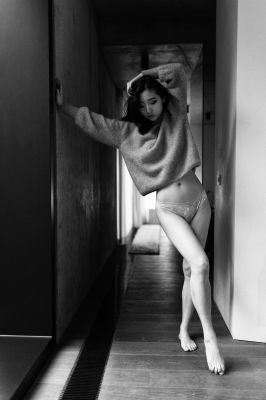Qian / Black and White  photography by Photographer xavier ★2 | STRKNG