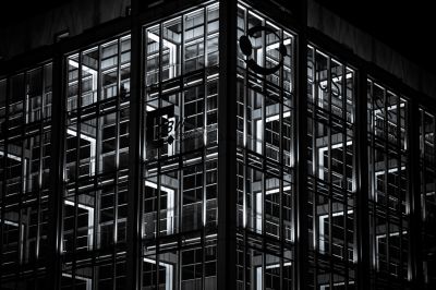 Lichtgitter in Berlin / Architektur  Fotografie von Fotograf motorklick ★1 | STRKNG