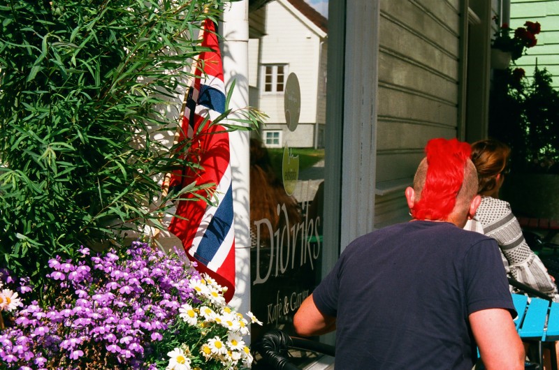 the colors of the flag - ANALOGUE - &copy; Markus-N | Street