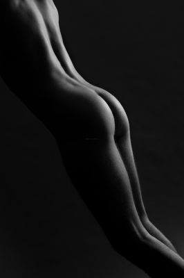 feminine masculinity / Nude  Fotografie von Model Sebastian Löwe ★4 | STRKNG
