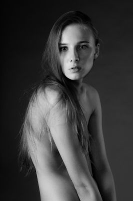 * / Nude  photography by Photographer Brett Sinclair ★5 | STRKNG