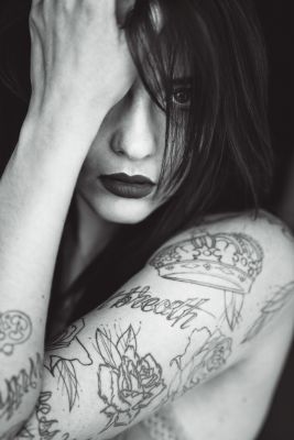 Portrait  photography by Model Gloriana87 ★2 | STRKNG