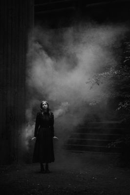 Chi / Schwarz-weiss  Fotografie von Fotograf Olaf Korbanek ★26 | STRKNG