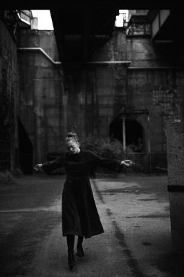 Luise / Black and White  photography by Photographer Olaf Korbanek ★26 | STRKNG