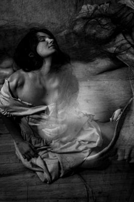 Maria / People  photography by Photographer Marcus Schmidt ★5 | STRKNG