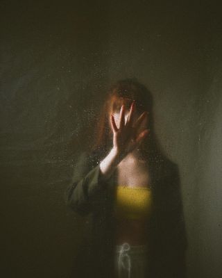 Light is always waiting for you in the darkness. / Mood  photography by Model Lina Hagemeister ★5 | STRKNG