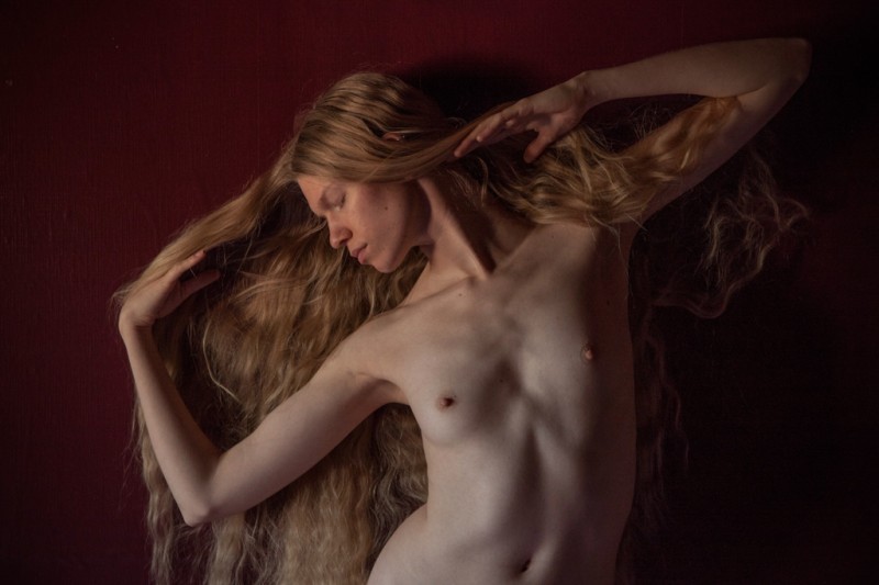Skye Varuna at the Salve Mater - Leuven, Belgium - &copy; Eldehen | Nude