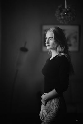 Thoughtful / Nude  Fotografie von Model Annuschka ★8 | STRKNG