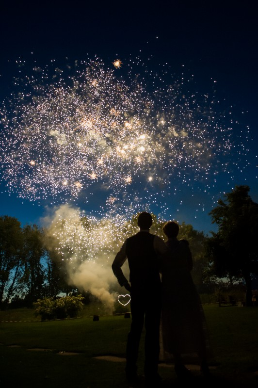 fireworks - &copy; Sanna Dimario | Hochzeit