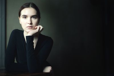 Ornella / Portrait  photography by Photographer Ingo Mueller ★9 | STRKNG