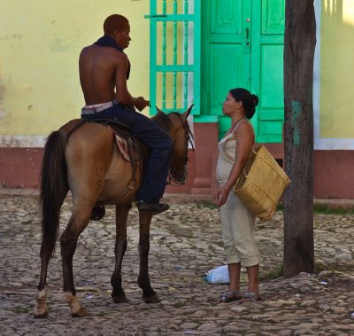 The horsman and the girl / Street  photography by Photographer Martin Schweitzer ★2 | STRKNG