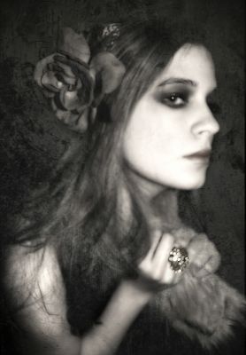 Poudre d'Or / Portrait  photography by Photographer Susanne Jeroma ★4 | STRKNG