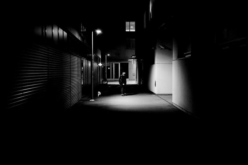 Between the walls - &copy; Fritz Naef | Street