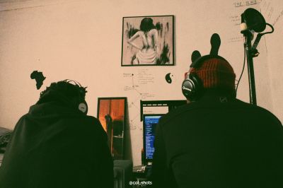 Studio time / Menschen  Fotografie von Fotograf Col_shots | STRKNG