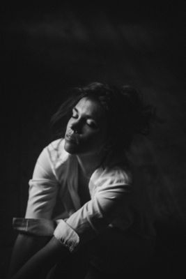 Franzi / Black and White  photography by Photographer Jens Holbein ★3 | STRKNG