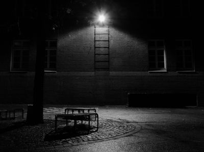 Relax / Schwarz-weiss  Fotografie von Fotograf Joachim Dudek ★1 | STRKNG