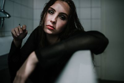 Katharina / Portrait  photography by Photographer by the sea ★4 | STRKNG