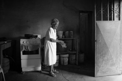 Corazones y puertas abiertas / Documentary  photography by Photographer Juan C. Ettedgui ★1 | STRKNG