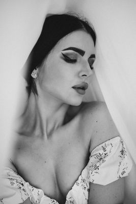 Photo: Dawid Drzymała. / Portrait  photography by Model VOLODINA ★9 | STRKNG