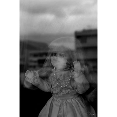 Everything will be all right / Black and White  photography by Photographer Lora Dimoglou | STRKNG