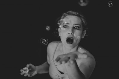 Own light / Black and White  photography by Photographer Ana Zanoletty | STRKNG
