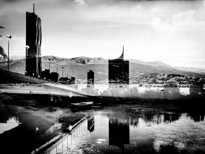 Two Homelands / Schwarz-weiss  Fotografie von Fotograf Gernot Deutschmann | STRKNG