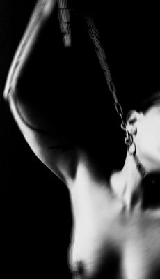 i am almost equal to a shadow. / Schwarz-weiss  Fotografie von Fotograf gxlgentxnz ★8 | STRKNG