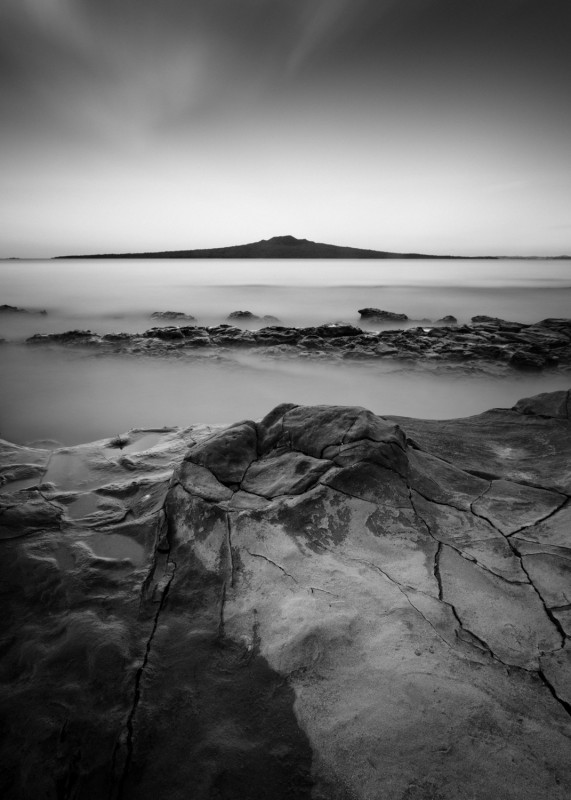 Volcanoes Echo, Auckland - &copy; Alistair Keddie | Landscapes